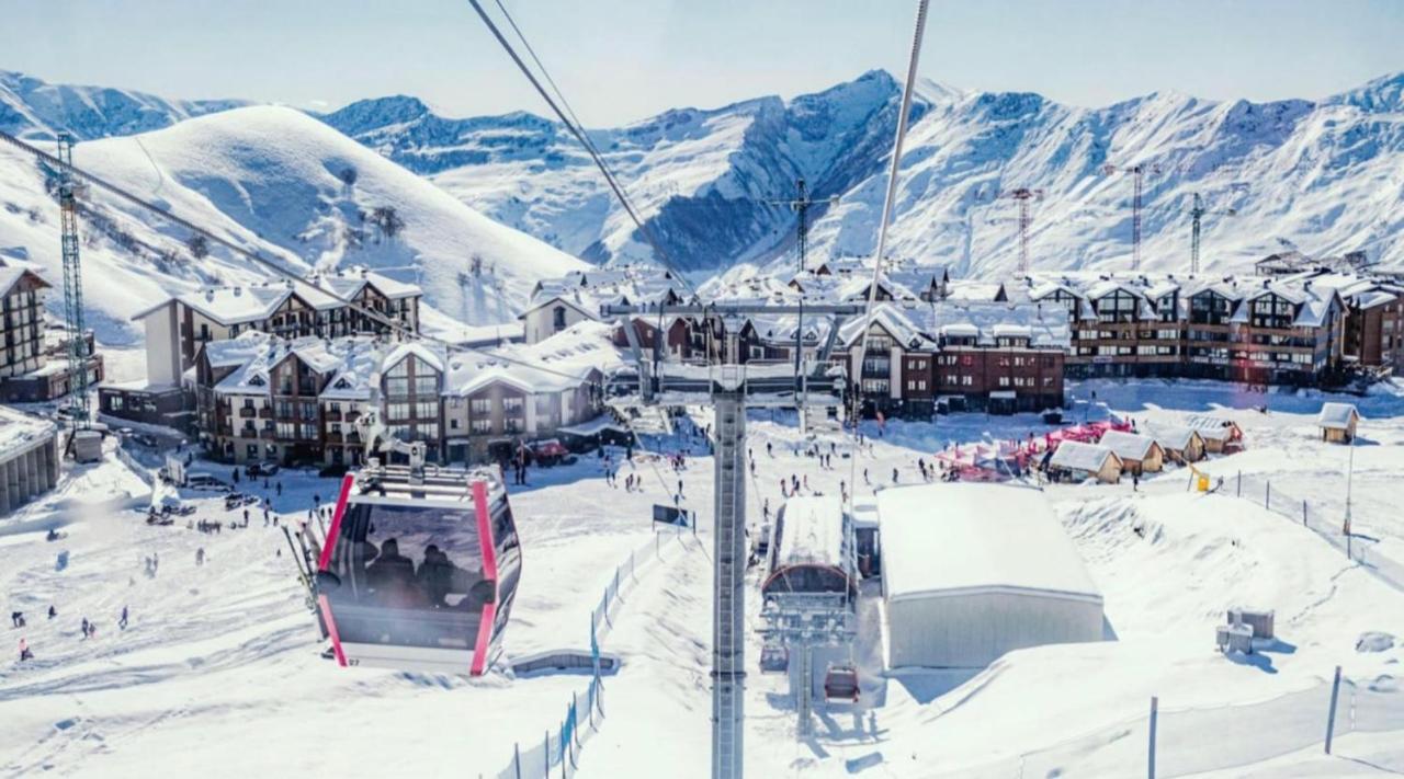 Happy Holidays Apartments In New Gudauri Luaran gambar