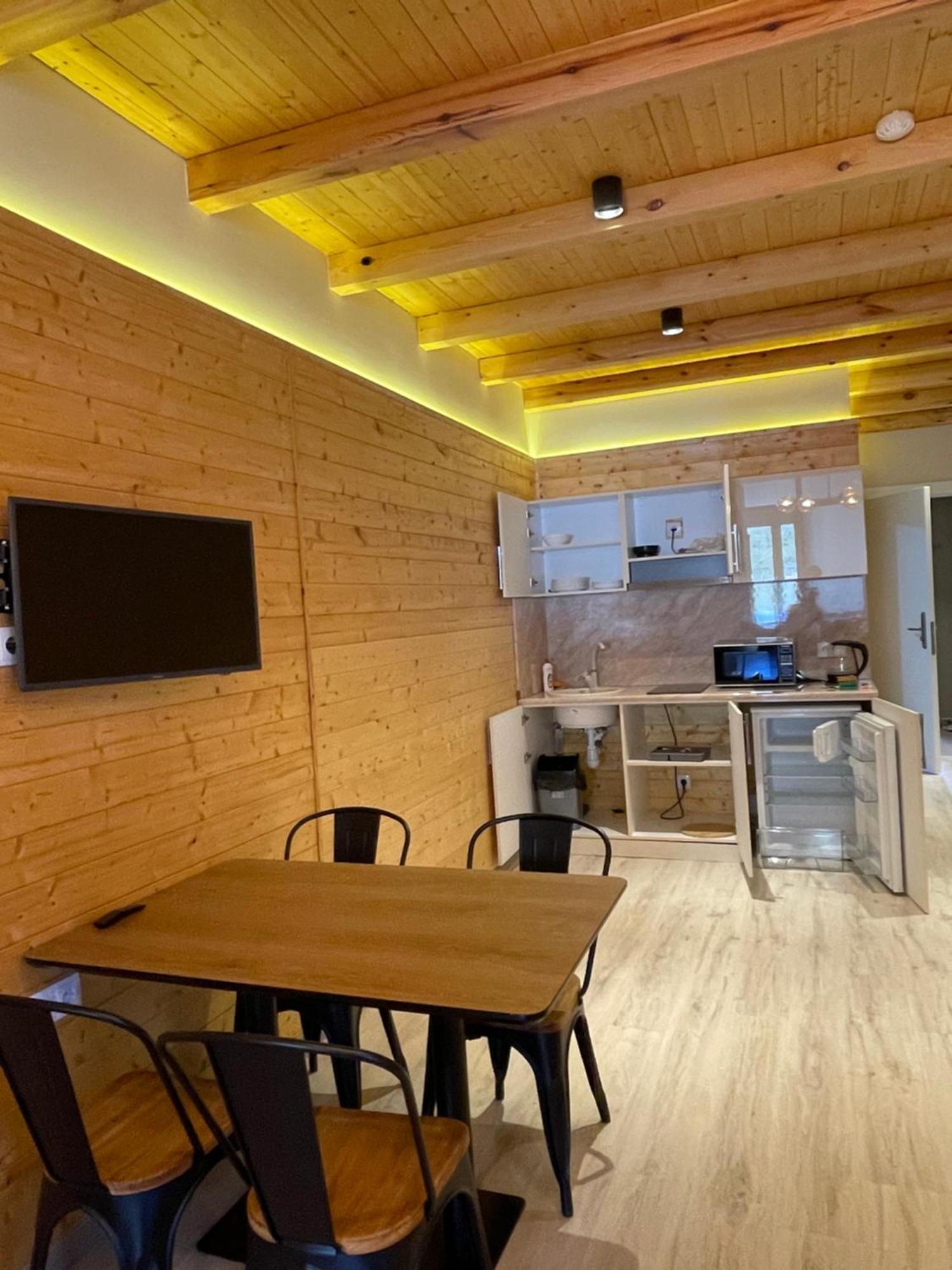 Happy Holidays Apartments In New Gudauri Bilik gambar
