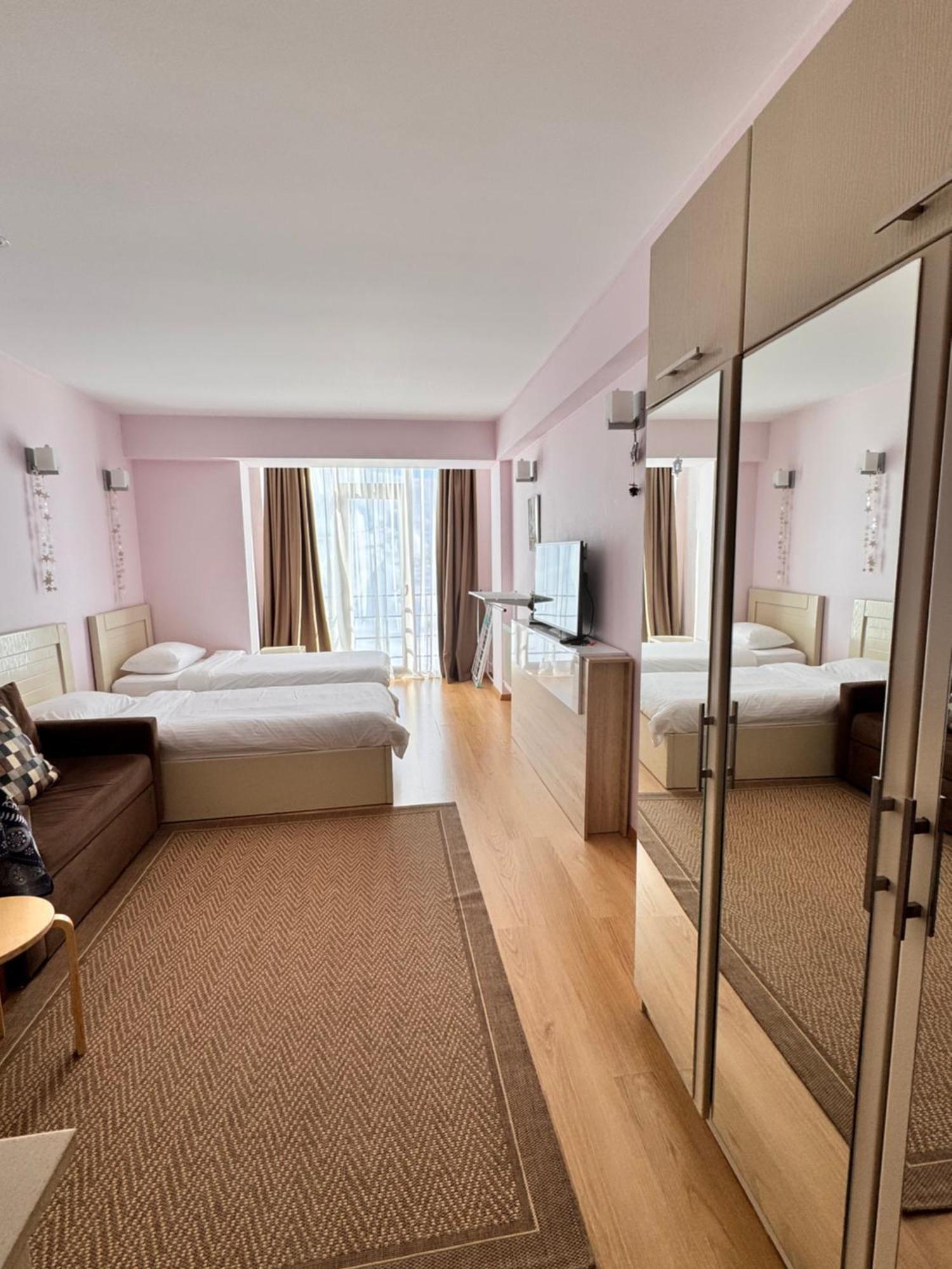 Happy Holidays Apartments In New Gudauri Luaran gambar